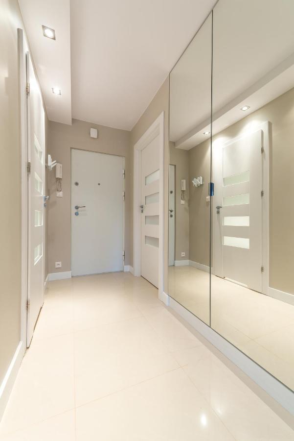 Chmielna 73 P&O Serviced Apartments วอร์ซอ ภายนอก รูปภาพ