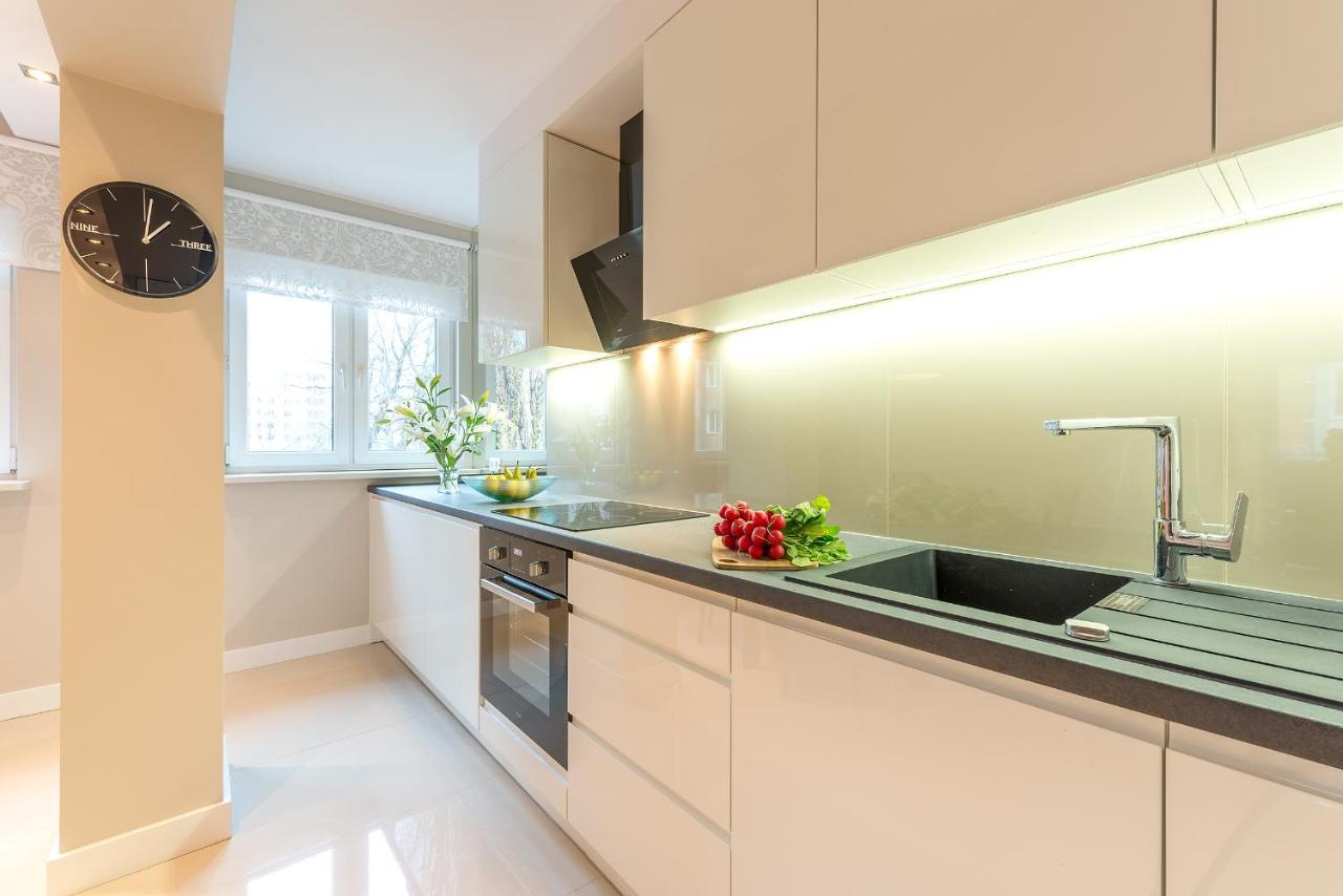Chmielna 73 P&O Serviced Apartments วอร์ซอ ภายนอก รูปภาพ